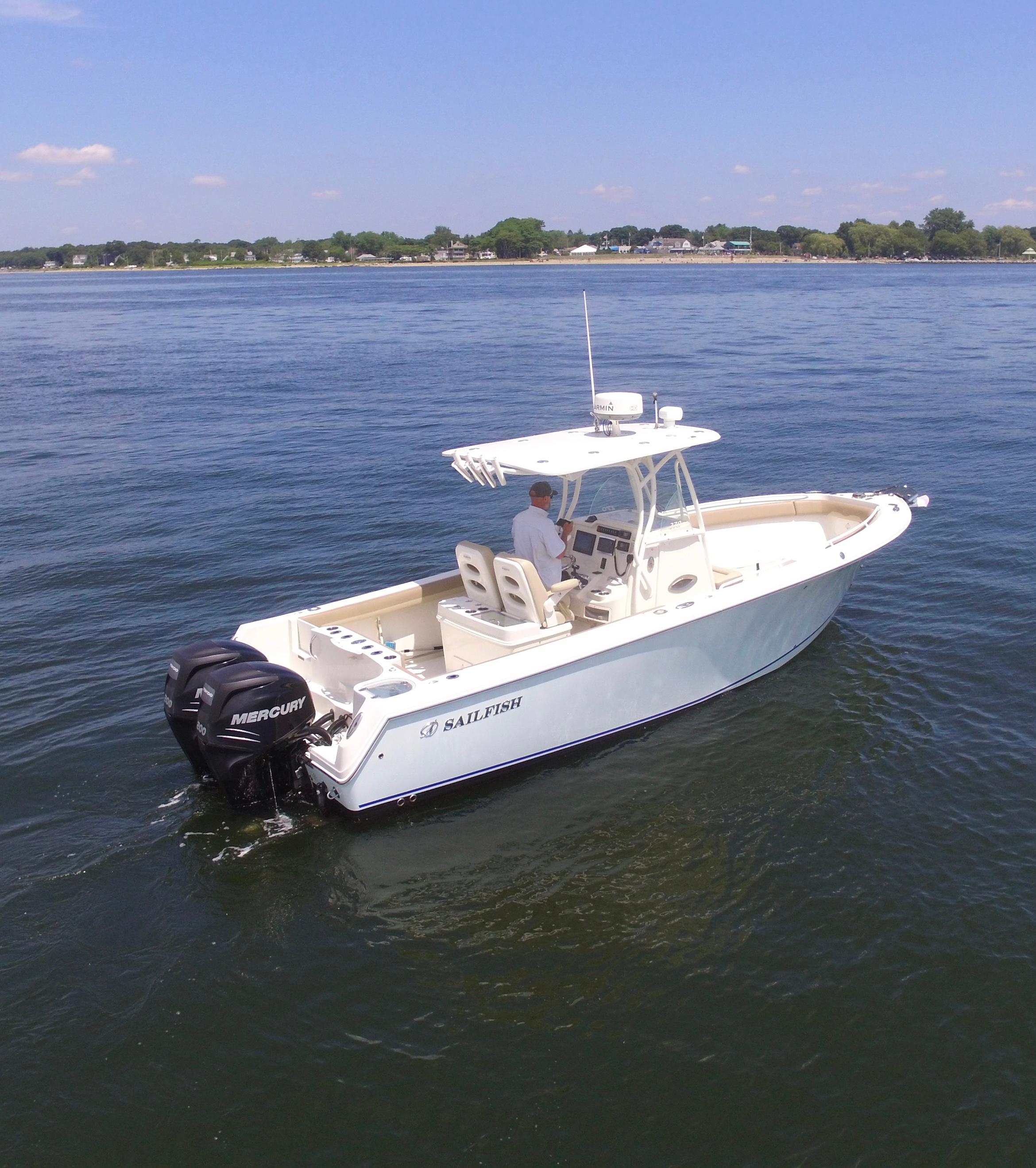 2015 Sailfish 270 CC