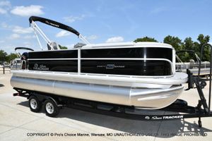 Sun Tracker Party Barge 20 DLX w/115HP Pro-XS