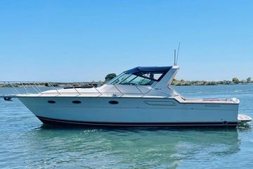 1990 Tiara Yachts 3600 Open