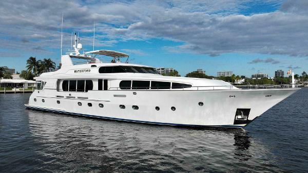 2016 Sovereign 2001 / 2016 Sovereign / Westport Pilothouse On-Deck Master