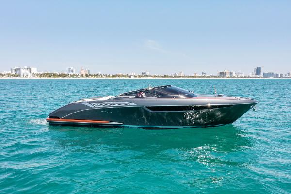 2022 Riva 38 Rivamare