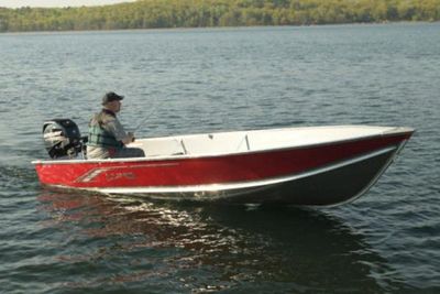 Lund WC 12 Boat