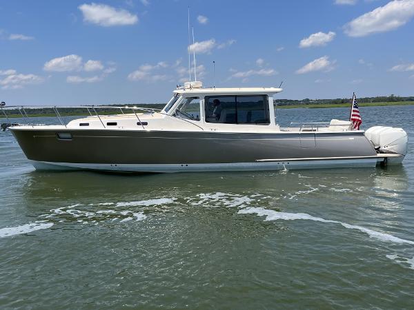 MJM 43z Profile