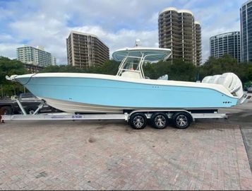 2004 Hydra-Sports Vector 33 CC
