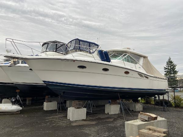 Tiara Yachts 3500 Open Hardtop