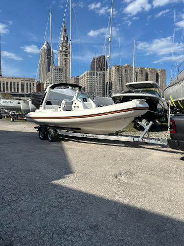 2025 Zodiac Medline 7.5 GT