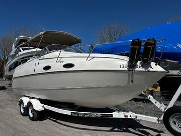 2004 Stingray 240 CS