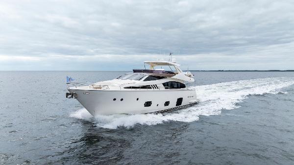 2012 Ferretti Yachts 800