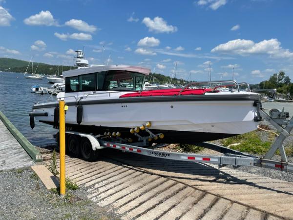 2021 Axopar 28 CABIN