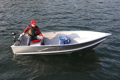 Lund A12 Boat