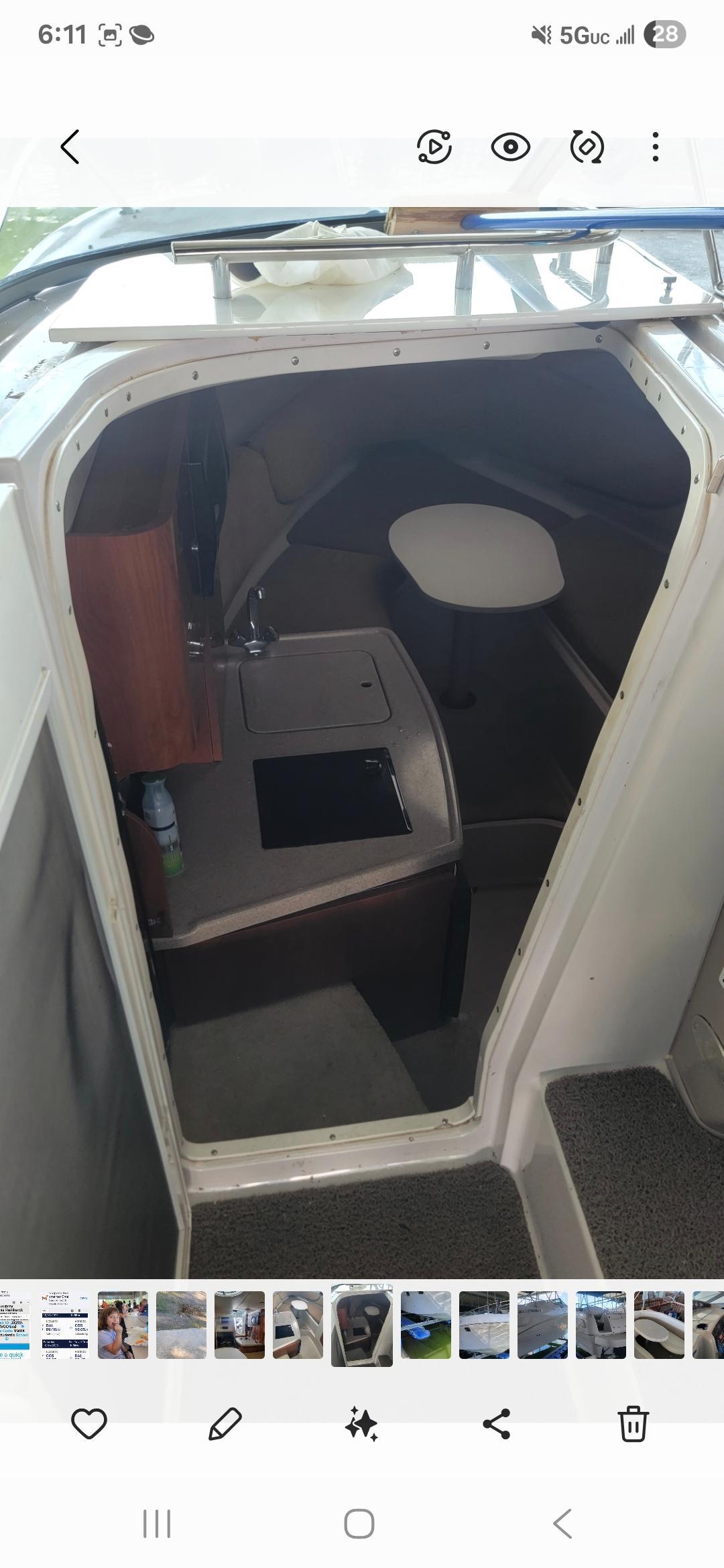 2004 Four Winns 268 Vista
