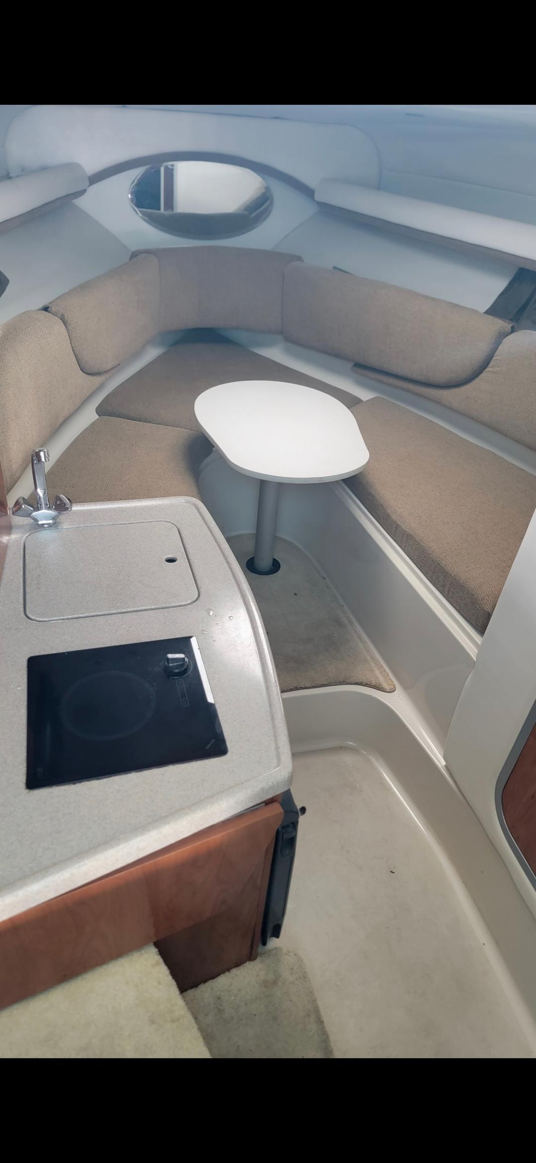 2004 Four Winns 268 Vista