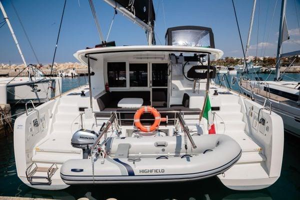2020 Lagoon 40