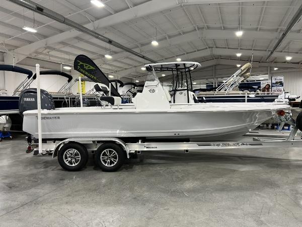 2025 Tidewater 2110 Bay Max
