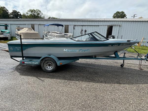 1989 MasterCraft ProStar 190