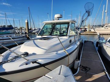 2022 Boston Whaler Boston Whaler Conquest 285
