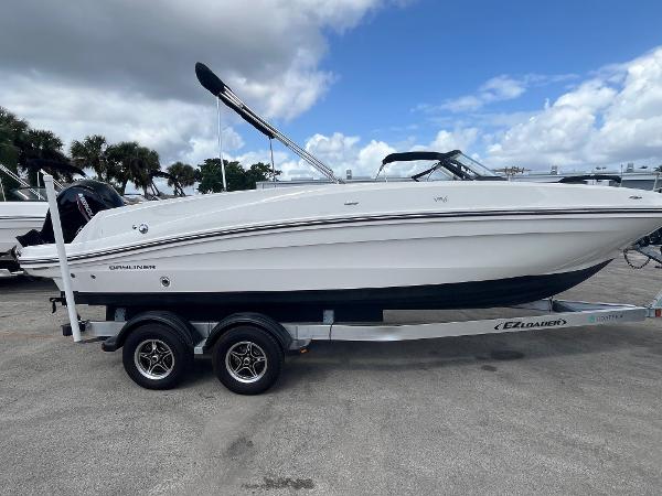 2021 Bayliner VR6 Bowrider OB