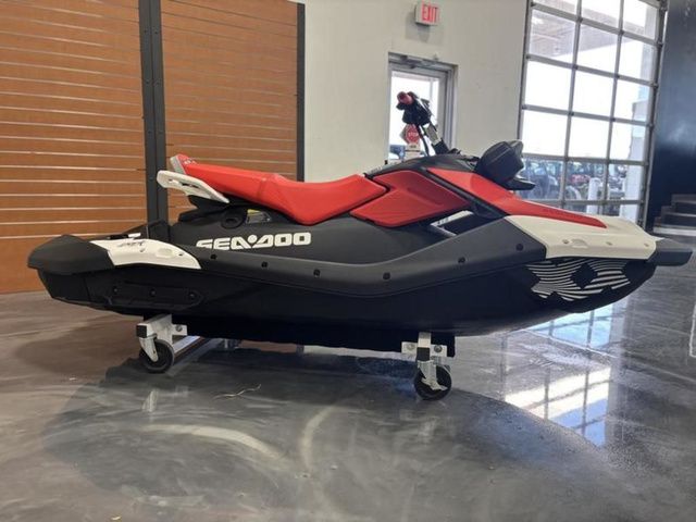2025 Sea-Doo Spark Trixx For 3 Rotax 900 ACE - 90 Ibr And Au