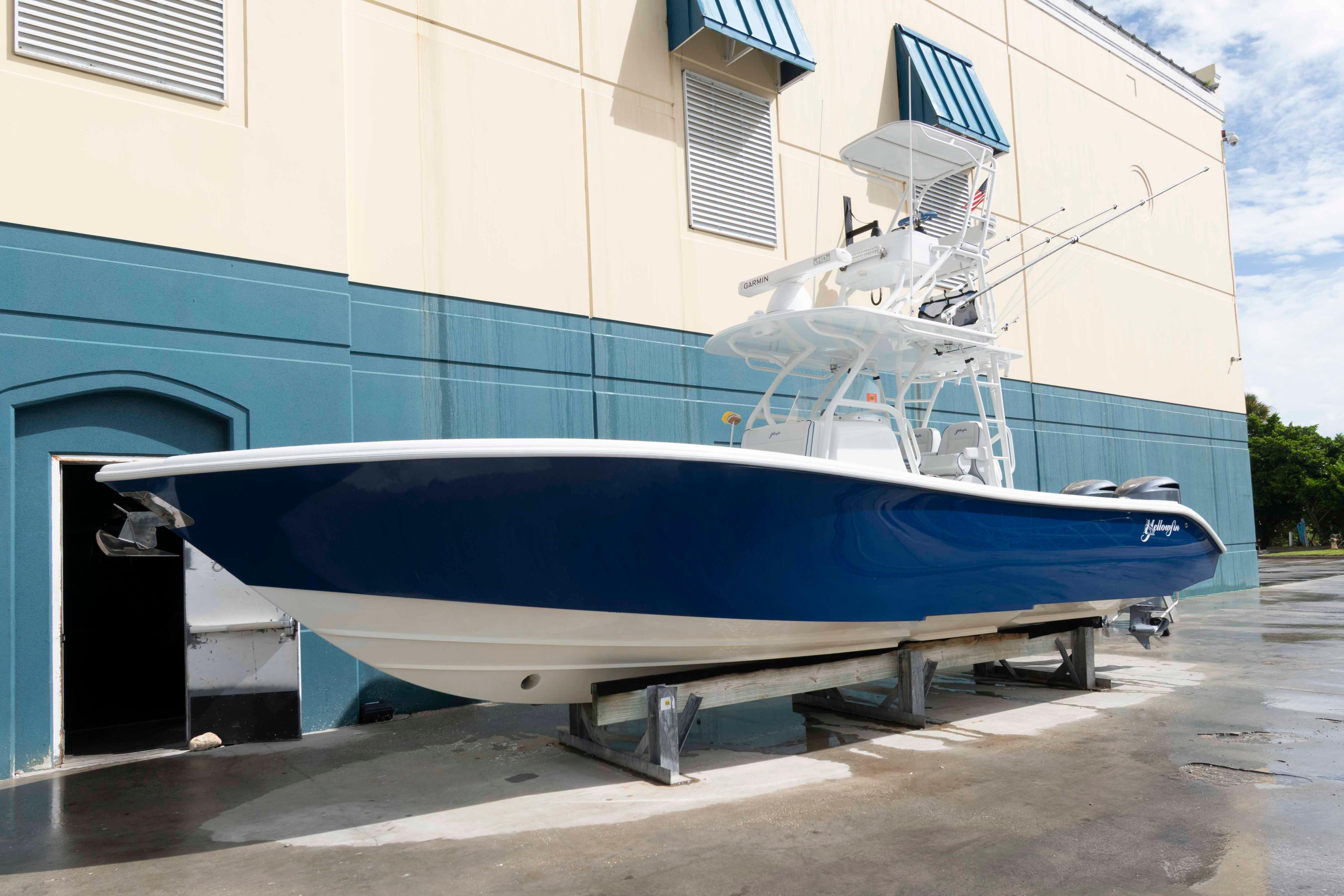 2018 Yellowfin 32 Offshore