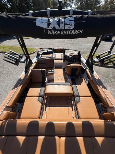 2022 Axis T220