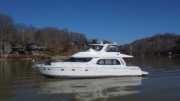 2005 Carver 56 Voyager