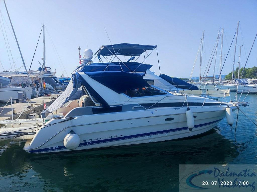 Bayliner 3055 online