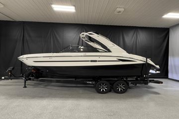 2025 Sea Ray SDX 250 Surf