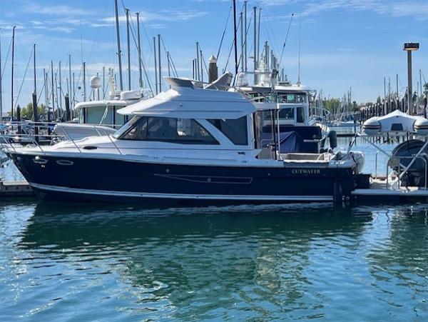 2025 Cutwater C-32 CB