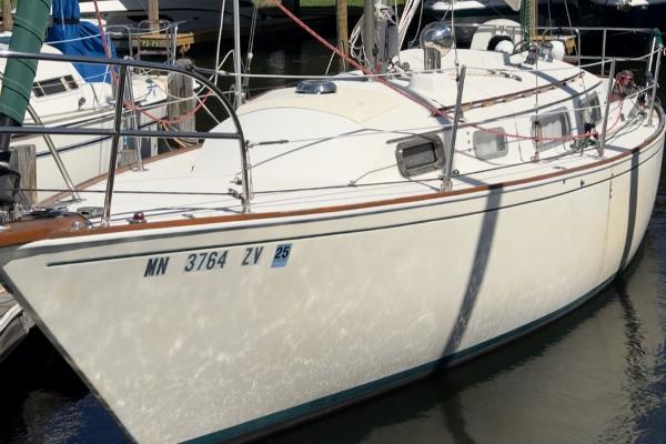1979 Sabre 28