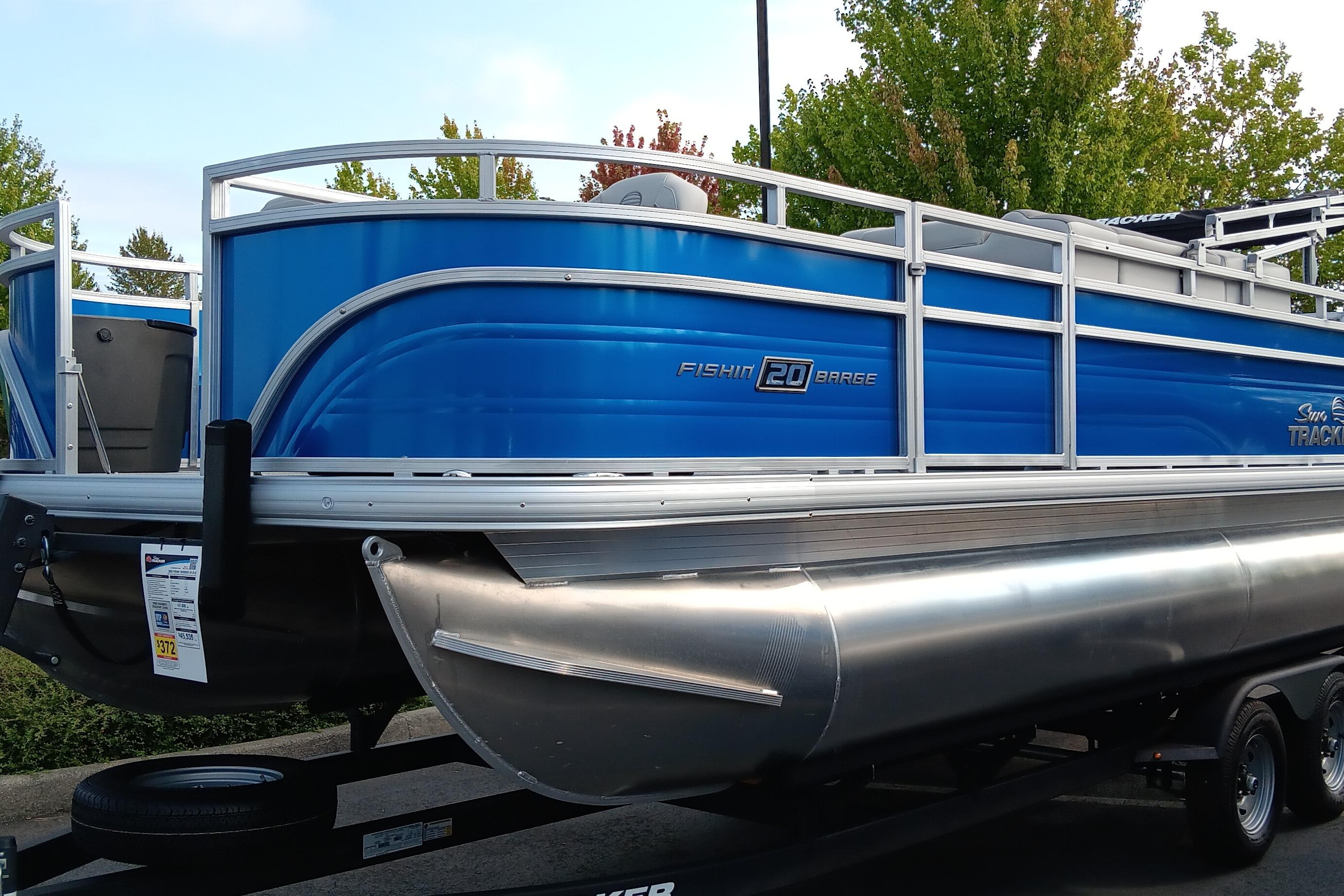 2026 Sun Tracker Fishin' Barge 20 DLX
