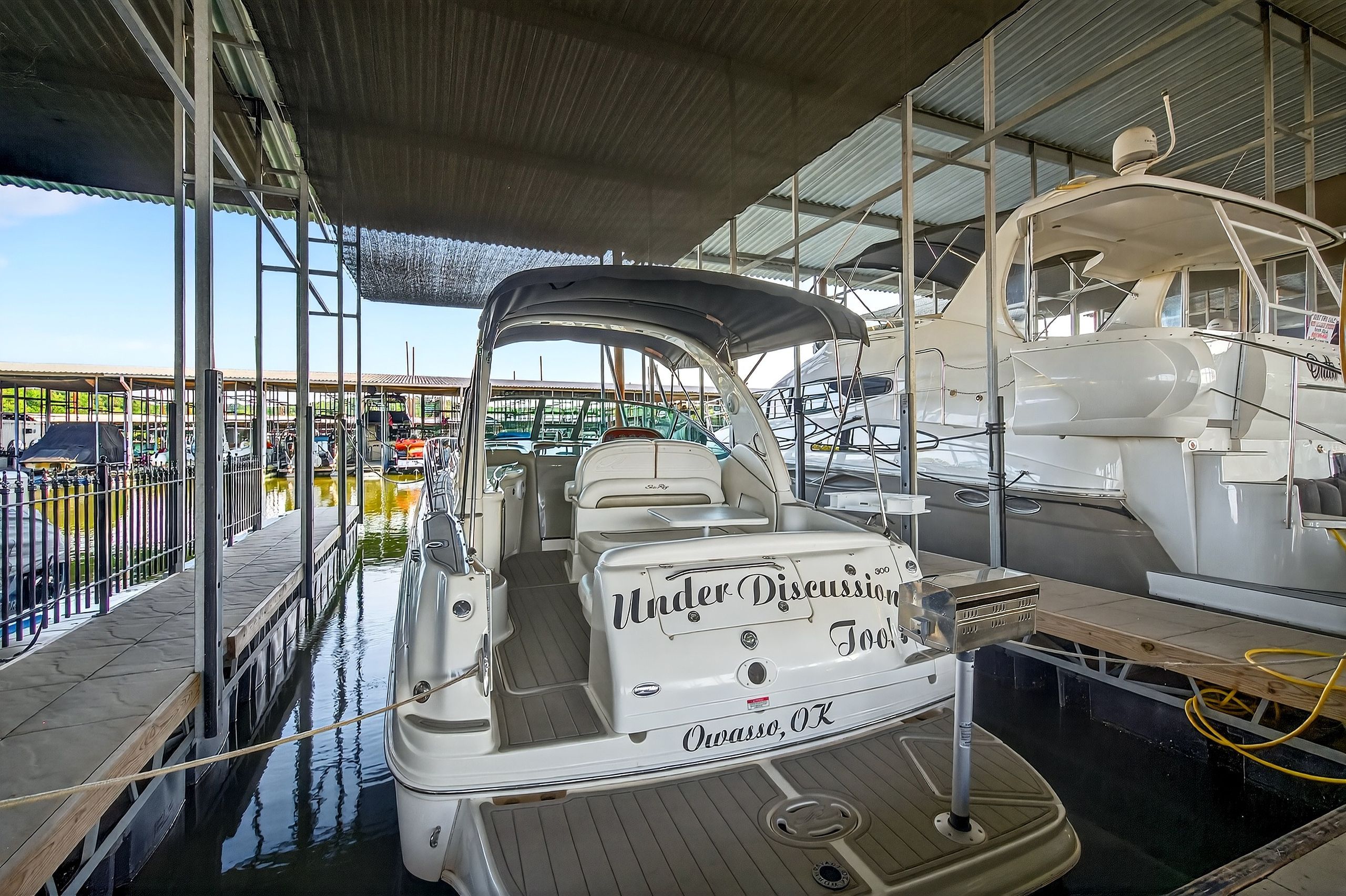 2006 Sea Ray 300 Sundancer