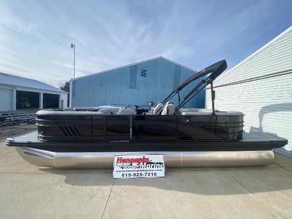 2025 Bennington 23 LSR