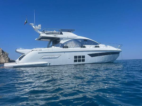 2023 Azimut S6