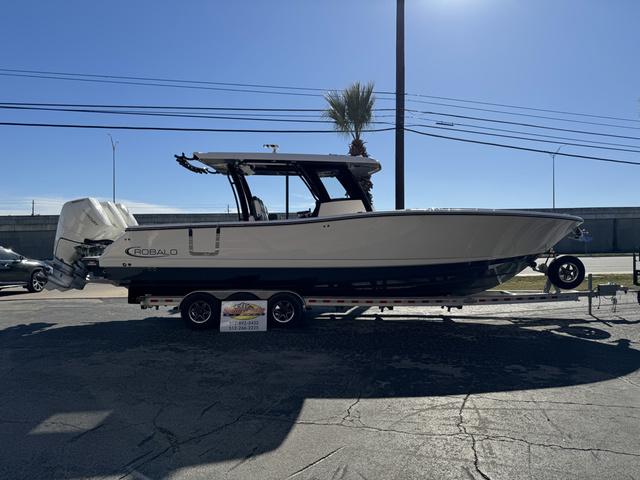 2024 Robalo R360