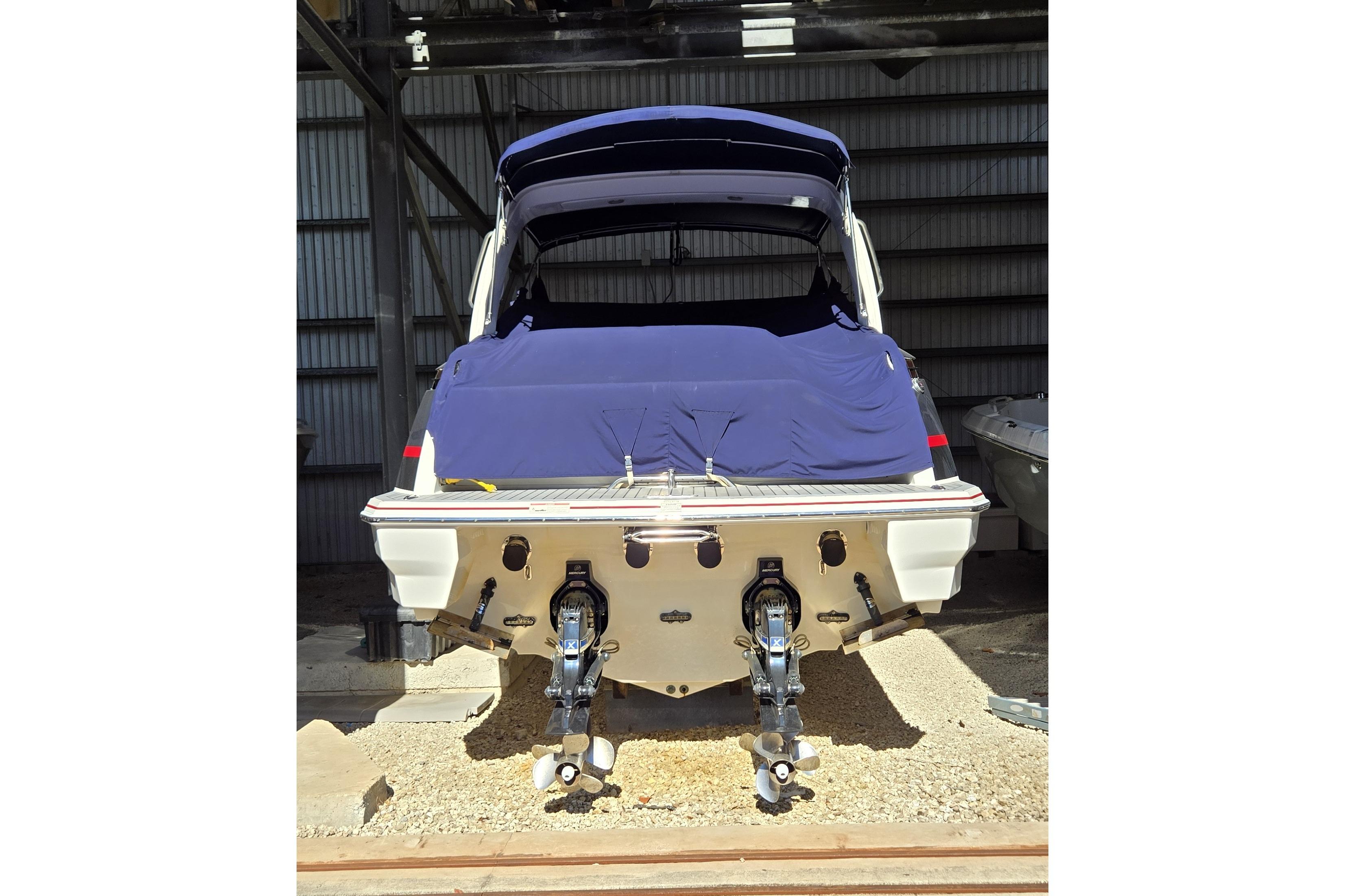 2016 Formula 330 Crossover Bowrider