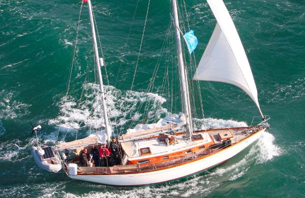 Cheoy Lee Offshore 41