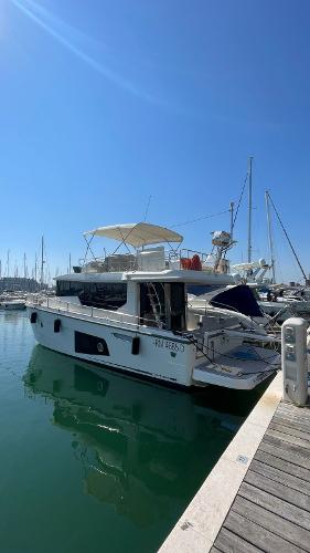 2019 Cranchi Trawler 43 Long distance