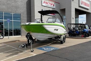 2022 Yamaha Boats 212XD