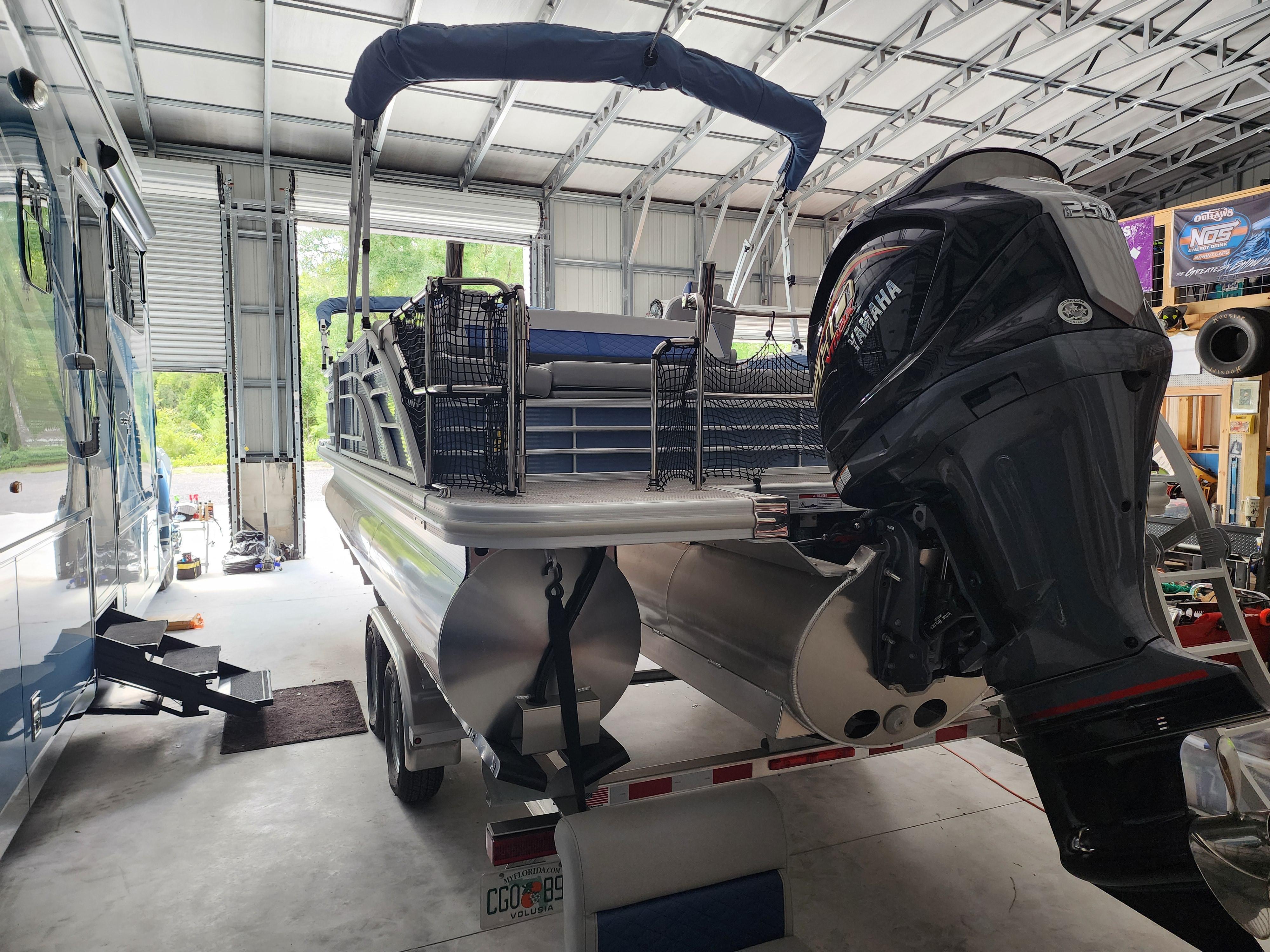 2023 Bennington 23LSB