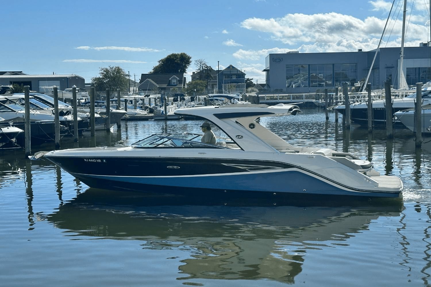 2021 Sea Ray SLX 310