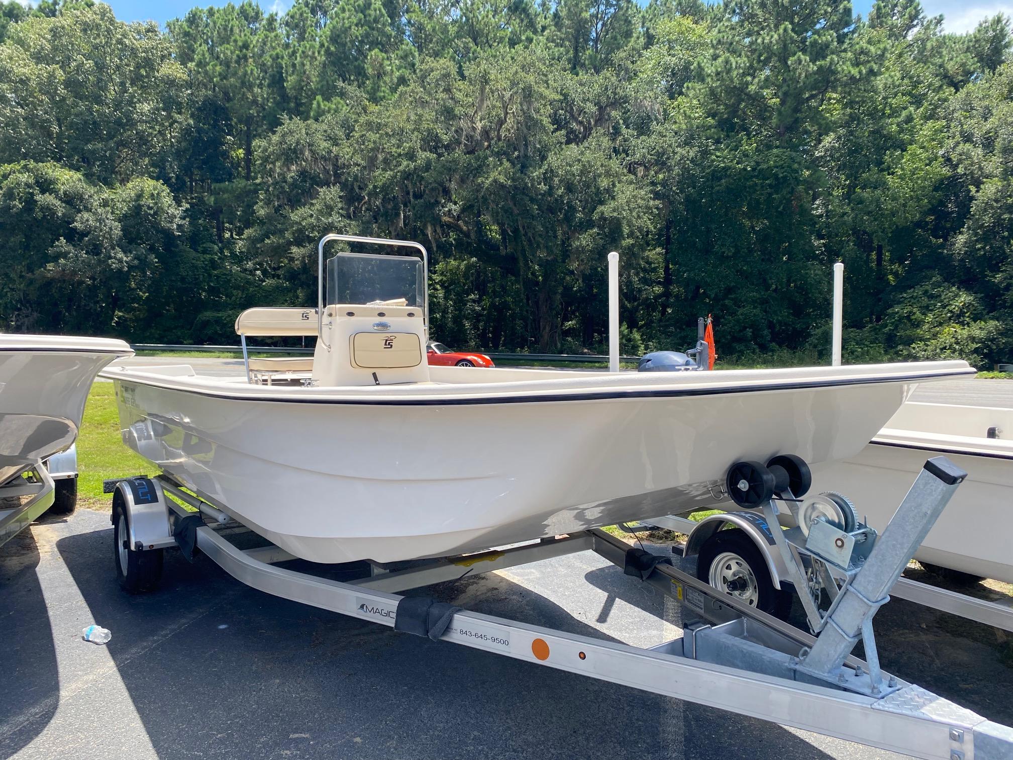 Carolina Skiff E21 DLX CC
