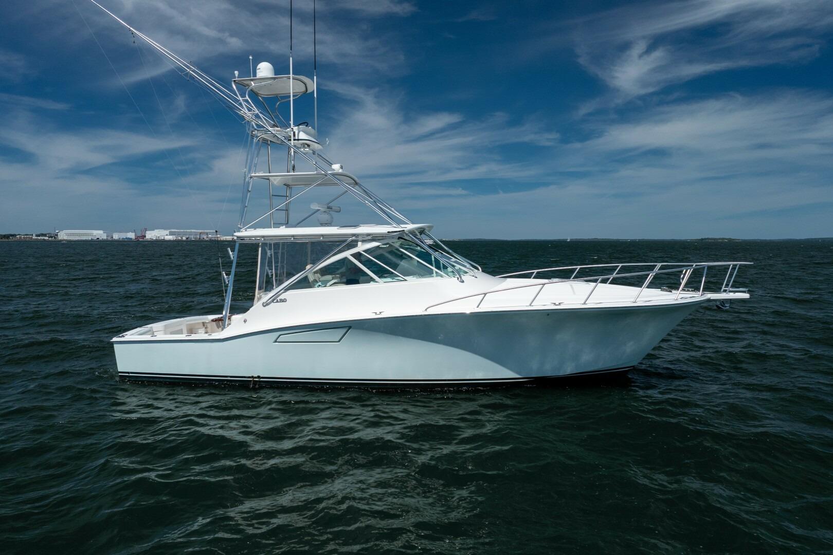 2004 Cabo 40 Express