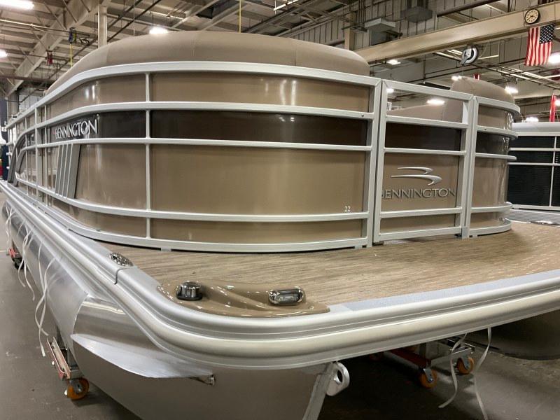 2023 Bennington 22 LSR