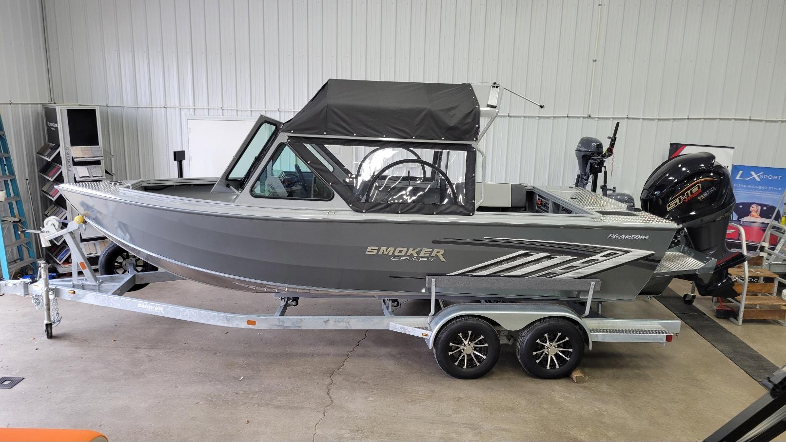 2025 Smoker Craft Phantom 20 X2 offshore. Yamaha Vmax 250 SHO (In stock!)