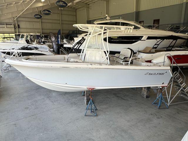 2023 Sailfish 220 CC