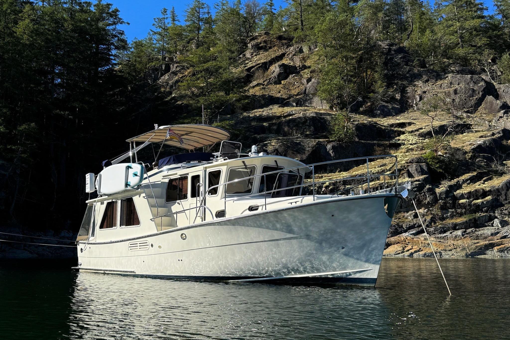 Helmsman Trawlers 38 Pilothouse 2012 Helmsman 38 - Exterior Main