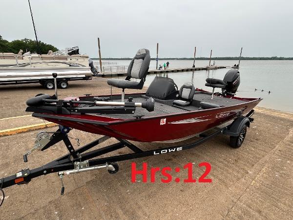 Lowe Skorpion 17 2022 Lowe Skorpion 17 boat on trailer by lake, 12 hours used.