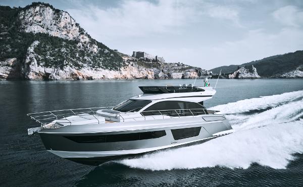 2025 Azimut Fly 53