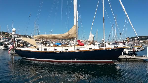 2001 Shannon 43 Cutter