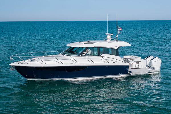 2026 Tiara Yachts 43 LE